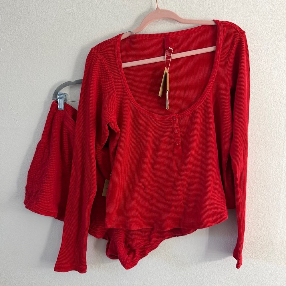 SKIMS Women’s Sleep Red Ribbed Henley and Shorts Pajama Set Size 2X NWT - Picture 2 of 7